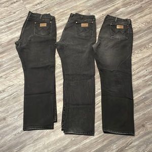 Lot of Wrangler 13MWZ 38x32 Men’s Jeans
